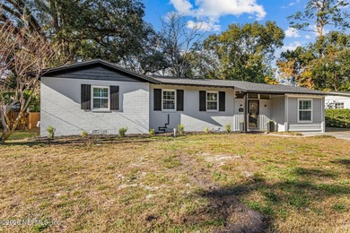 Beautifully renovated ORTEGA FOREST GEM!! Welcome to your fully - photo 4
