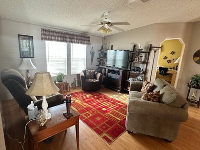 This meticulously maintained, fully furnished 2-bedroom home - photo 5