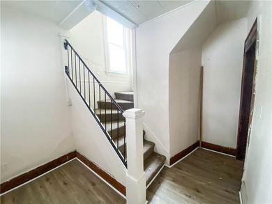 Welcome to this well-maintained upper/lower duplex offering a - photo 3