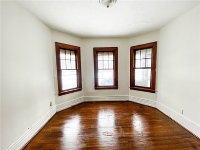 Welcome to this well-maintained upper/lower duplex offering a - photo 5