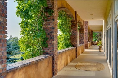 La Villa is a Georgian Farmhouse designed with rigorous - photo 3