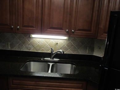 King oceanview unit with large balcony, private bedroom; Murphy - photo 13