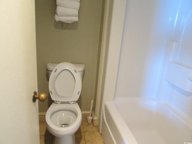 King oceanview unit with large balcony, private bedroom; Murphy - photo 18
