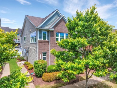 Lake Townhome/Townhouse Sale Pending in Cornelius, North Carolina