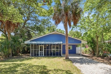 Coastal 3BR/2BA 856sqft Single Family Home Located on the South - photo 1