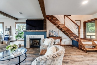 This inviting lakefront retreat on Lake Worth was designed with - photo 7
