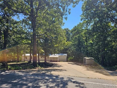 Meramec River Home For Sale in Saint Clair Missouri