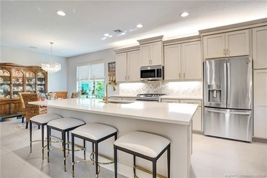 Explore this beautifully kept 2023 Palazzo floor plan. This - photo 9