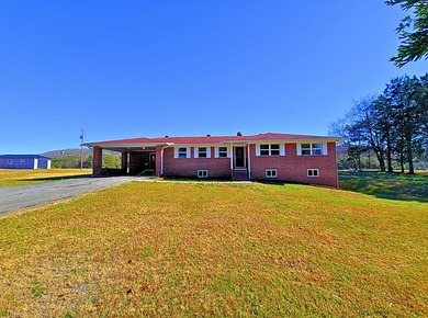 (private lake, pond, creek) Home For Sale in Decatur Tennessee