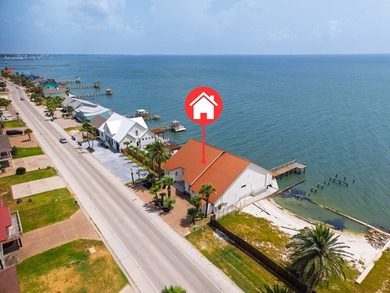 Perfectly positioned on the shores of Aransas Bay, this - photo 6