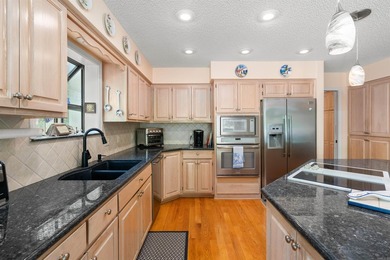 Enjoy lakefront living on beautiful Lake Balboa in this - photo 11
