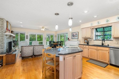 Enjoy lakefront living on beautiful Lake Balboa in this - photo 12