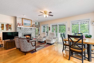 Enjoy lakefront living on beautiful Lake Balboa in this - photo 13