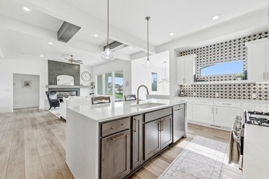 This stunning 5-bedroom, 3-bathroom home offers the perfect - photo 13