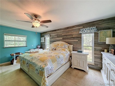 Welcome to 5253 W. Rochelle Street, Homosassa, FL! Situated on a - photo 17