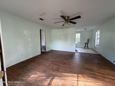 Investor Special - Fixer-Upper with Strong Potential in - photo 6