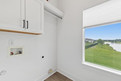 This stunning 5-bedroom, 3-bathroom home offers the perfect - photo 27