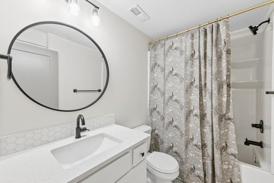 This stunning 5-bedroom, 3-bathroom home offers the perfect - photo 34