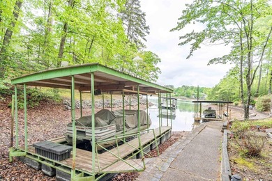 Enjoy lakefront living on beautiful Lake Balboa in this - photo 40