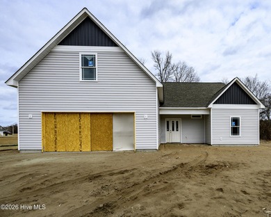 (private lake, pond, coastal) Home For Sale in New Bern North Carolina