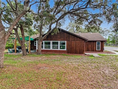 Welcome to 5253 W. Rochelle Street, Homosassa, FL! Situated on a - photo 43