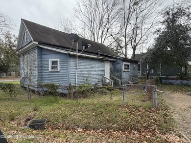 Investor Opportunity - Long-Term Tenant in Place & No Flood - photo 3