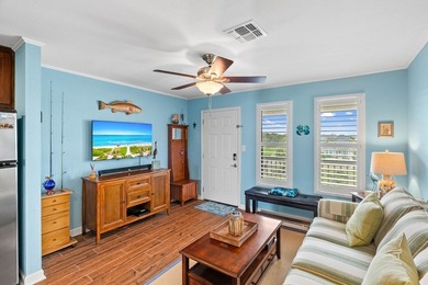 Warning: You may never want to leave! Perched on the third floor - photo 5