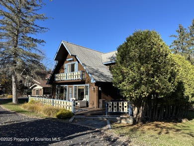 Elk Meadows Lake Home For Sale in Union Dale Pennsylvania