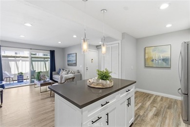Text/call for private showings. Huntington Beach 92648 Villa - photo 16