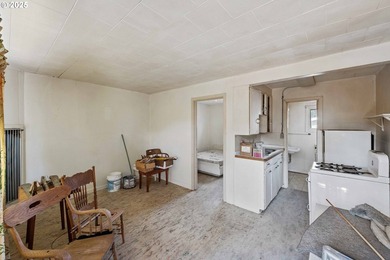 Unique time capsule income property for sale in Coos Bay - photo 17