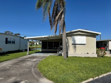 (private lake, pond, creek) Home For Sale in Bradenton Florida