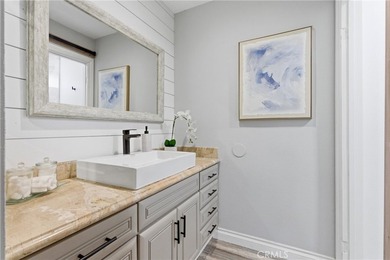 Text/call for private showings. Huntington Beach 92648 Villa - photo 22