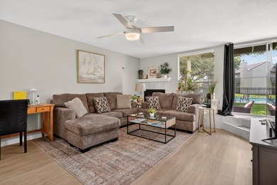 Wonderful Rockport Country Club condo with a pool just outside - photo 3