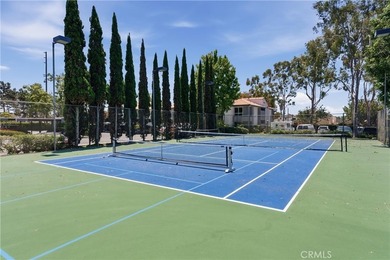 Text/call for private showings. Huntington Beach 92648 Villa - photo 25