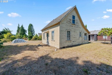 Unique time capsule income property for sale in Coos Bay - photo 28