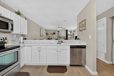 Wonderful Rockport Country Club condo with a pool just outside - photo 10