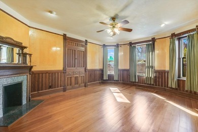 The Crown Jewel of Historic Austin Homes
Step into a living - photo 31