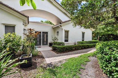 Resort-style living in Harbour Ridge Yacht & Country Club with - photo 7