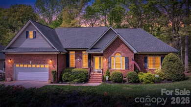 Beautifully Remodeled 4BR/3BA Home in Highly Sought-After - photo 1