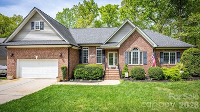 Beautifully Remodeled 4BR/3BA Home in Highly Sought-After - photo 2