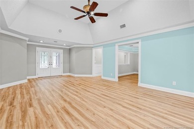 Welcome to Pinecrest Lakes! Situated on 1.1 acres, this unique - photo 8