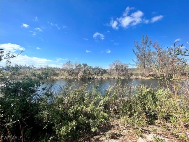 Cape Coral Lakes Area Lot For Sale in Cape Coral Florida
