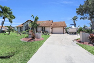 Beautifully maintained 3-bedroom, 2-bathroom, 1-car garage home - photo 3
