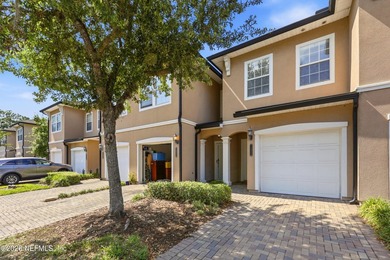 Welcome to 11355/2 Estancia Villa Circle, a well-maintained and - photo 25