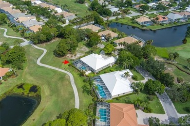 Elegant Monarch Country Club estate on a premier lot with water - photo 5