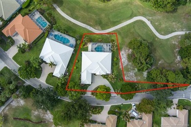 Elegant Monarch Country Club estate on a premier lot with water - photo 7