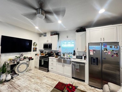 1517 N New Hope St #3 - photo 4