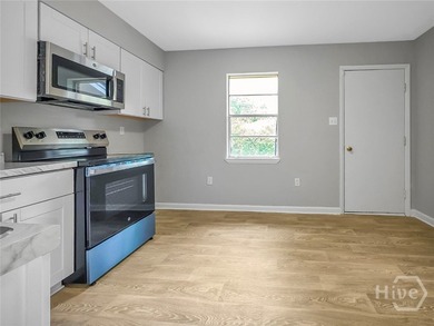 Come home to this recently renovated, all-brick, move-in-ready - photo 8