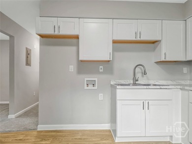 Come home to this recently renovated, all-brick, move-in-ready - photo 9