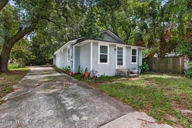 Bring your vision and unlock the potential of this 3-bedroom - photo 1